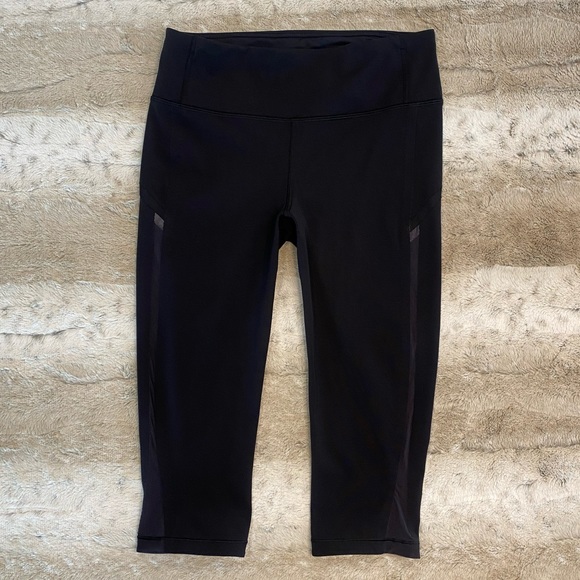 Lululemon💖Smooth Stride Crop Black Size 6 - Picture 5 of 11